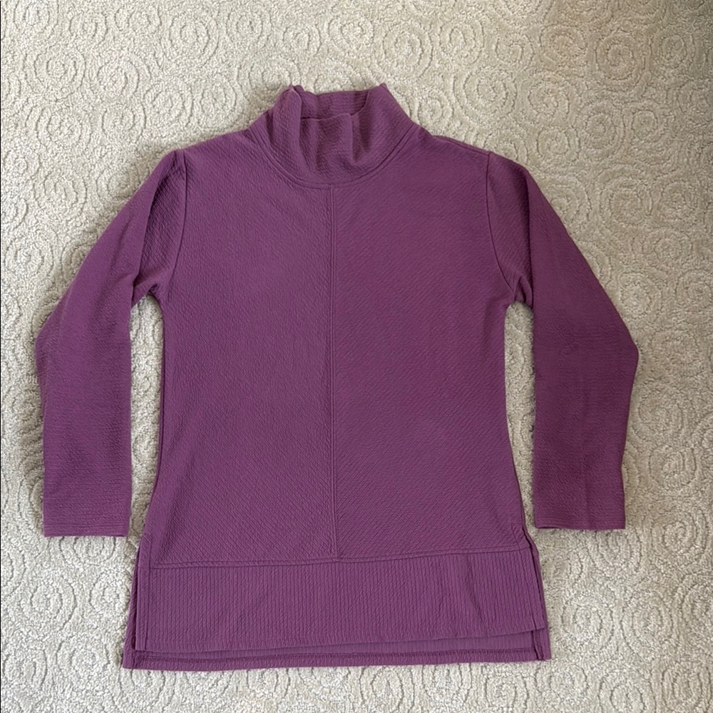 2/10 RBX Studio Jaquard Mock Neck